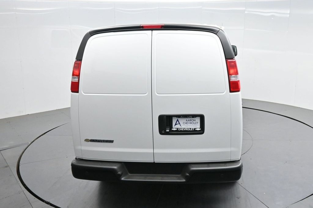 New 2026 Chevrolet Express 2500 w/ Driver Convenience Package RWD image 13