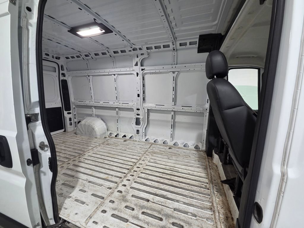 Used 2025 RAM ProMaster 2500 w/ Convenience Group FWD image 26