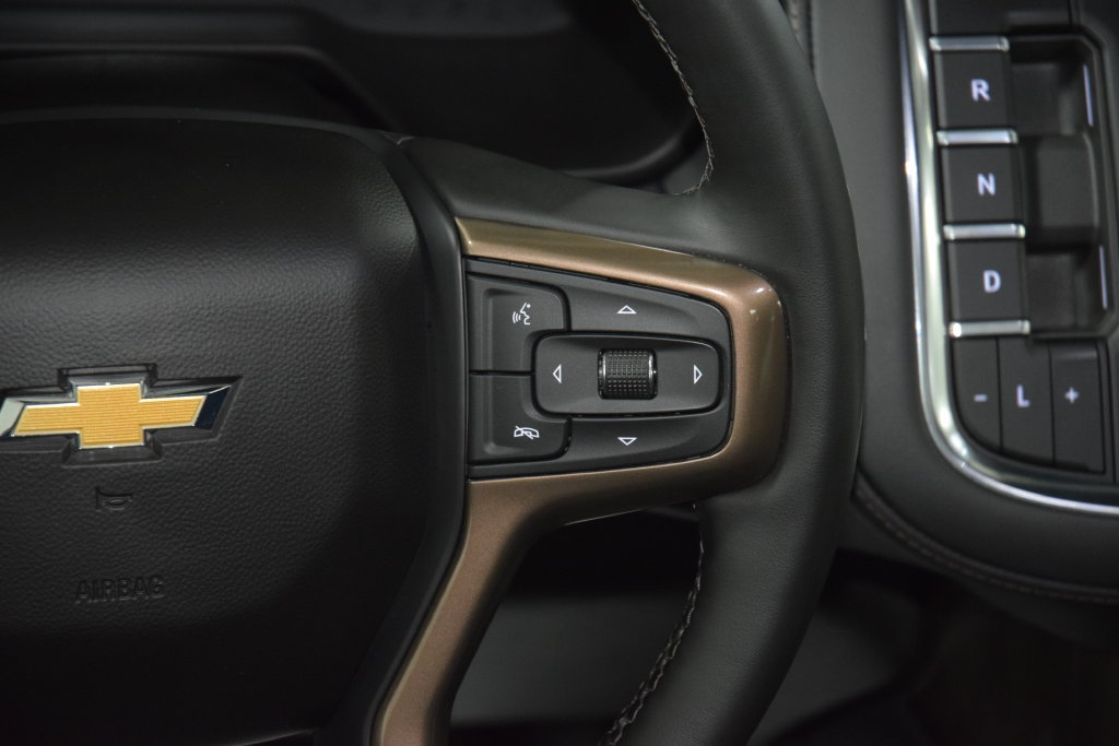Used 2024 Chevrolet Suburban High Country AWD/4WD image 39