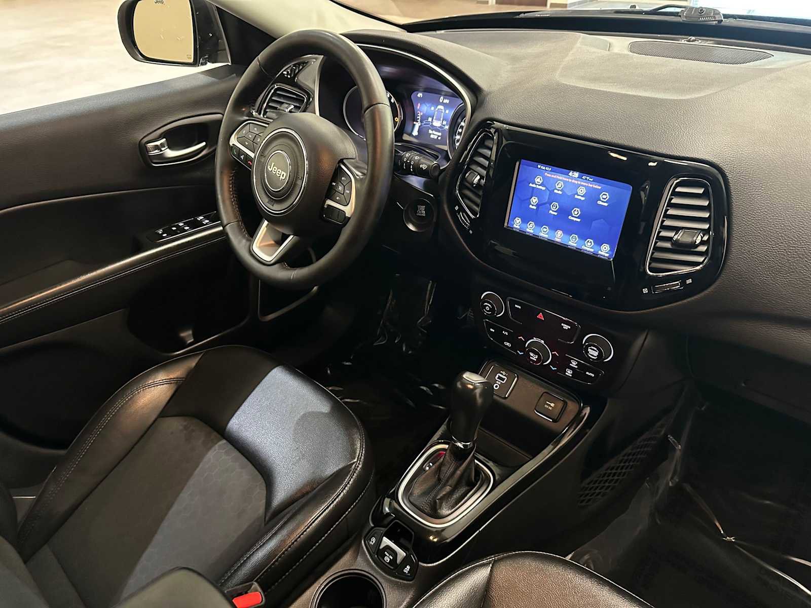 Used 2019 Jeep Compass Altitude image 29