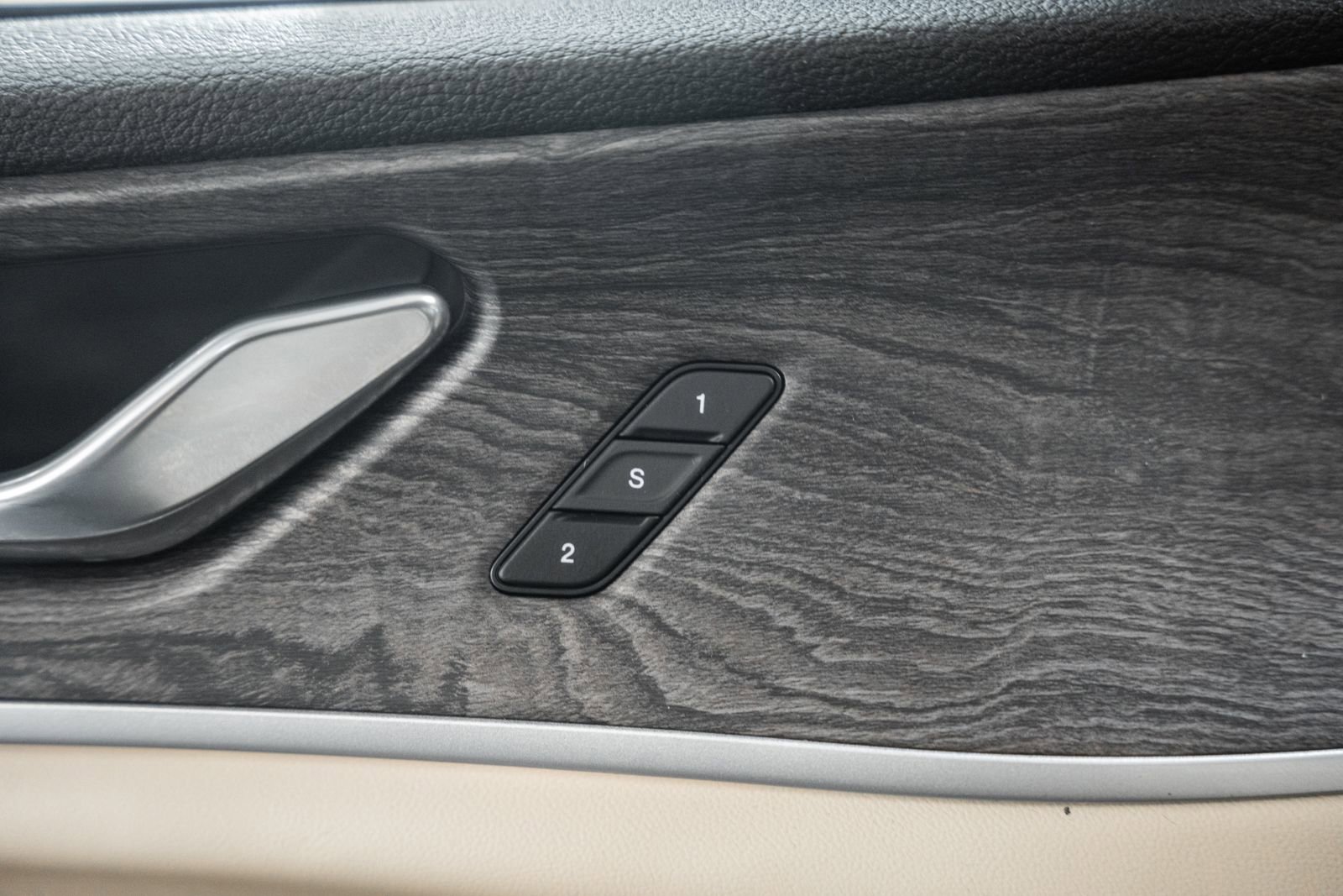 Used 2024 Jeep Grand Cherokee L Limited image 49