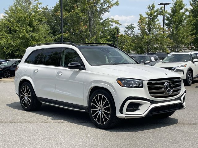 Used 2024 Mercedes-Benz GLS 580 4MATIC image 7