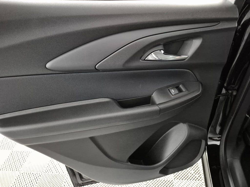 New 2026 Chevrolet TrailBlazer RS w/ Driver Confidence Package image 23