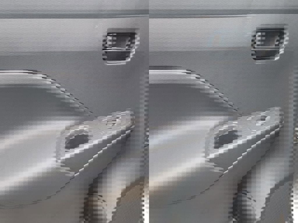 Certified 2025 Nissan Versa S w/ Trunk Package image 12