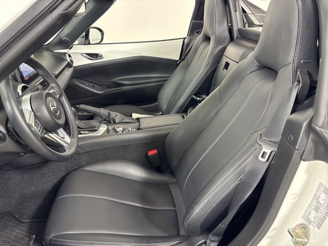 Used 2023 MAZDA MX-5 Miata Grand Touring w/ Weather Package image 17