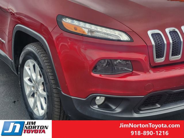 Used 2015 Jeep Cherokee Latitude AWD/4WD image 9