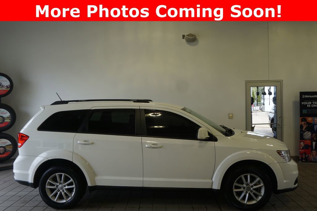 Used 2017 Dodge Journey SXT w/ Comfort/Convenience Group AWD/4WD image 2
