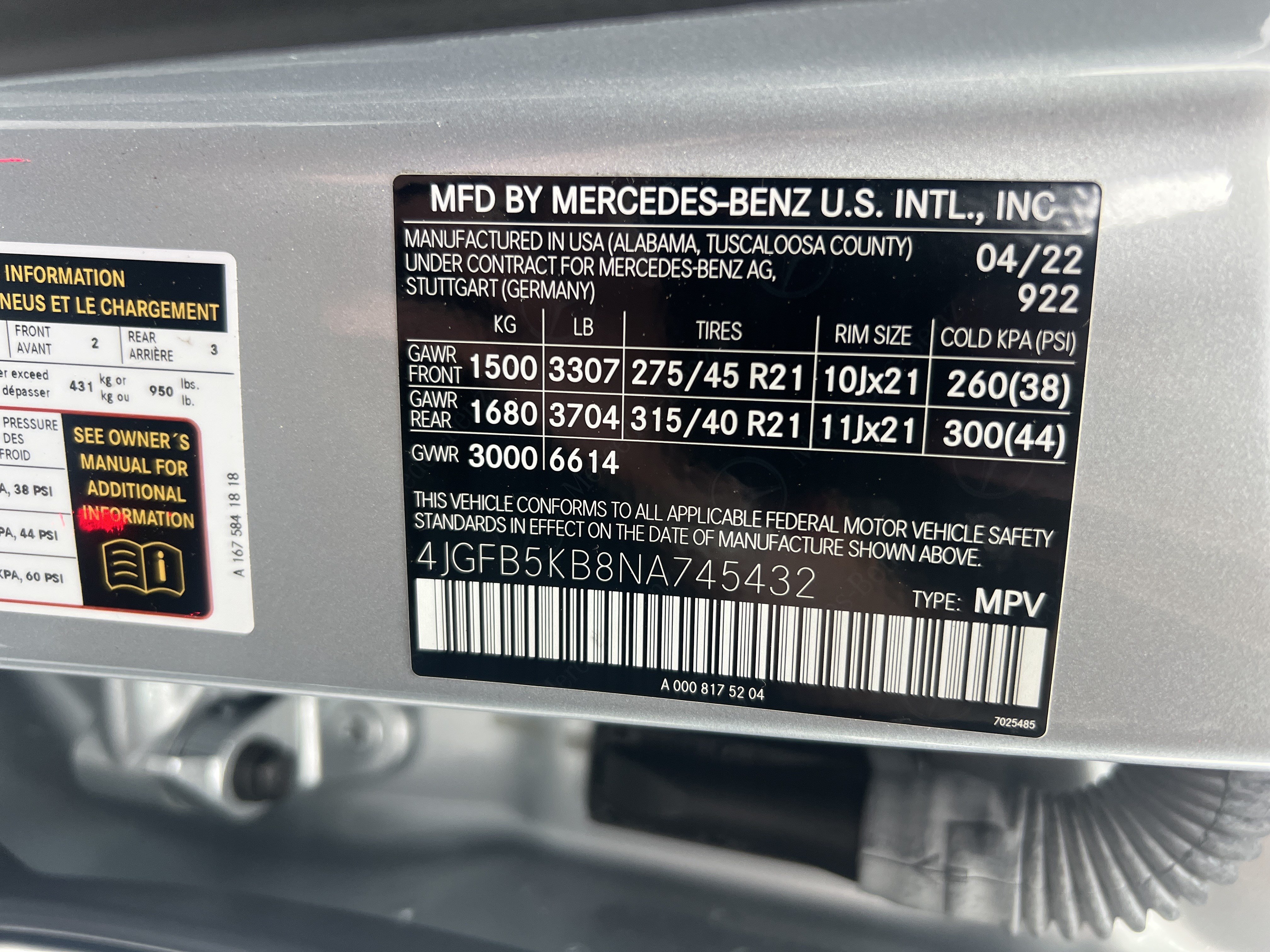 Certified 2022 Mercedes-Benz GLE 450 4MATIC w/ Premium Package image 37