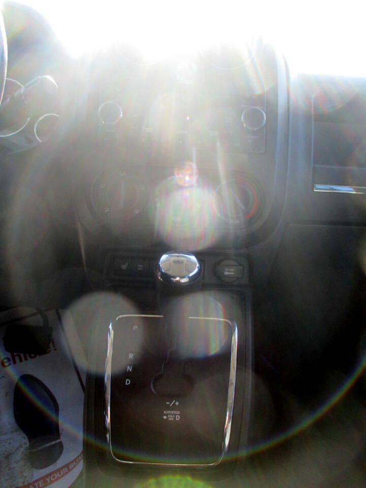 Used 2009 Jeep Patriot Limited w/ Sun/Sound Group image 12