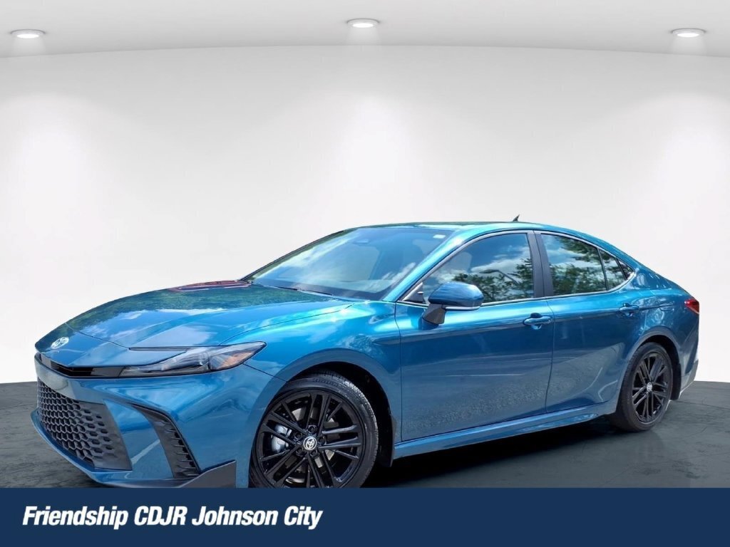 Used 2026 Toyota Camry SE w/ Convenience Package