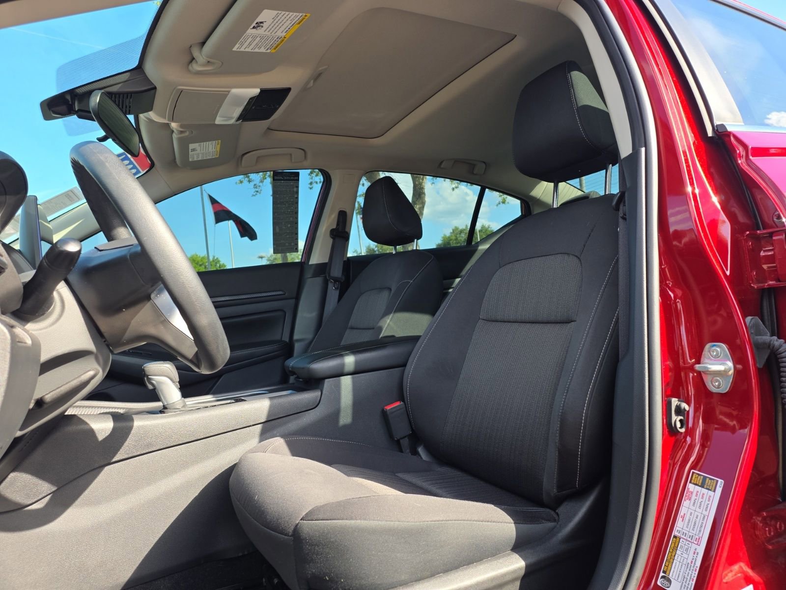 Used 2025 Nissan Altima 2.5 SV w/ SV Special Edition Package image 17