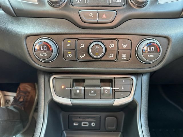 Used 2024 GMC Terrain AT4 w/ Infotainment Package II AWD/4WD image 18
