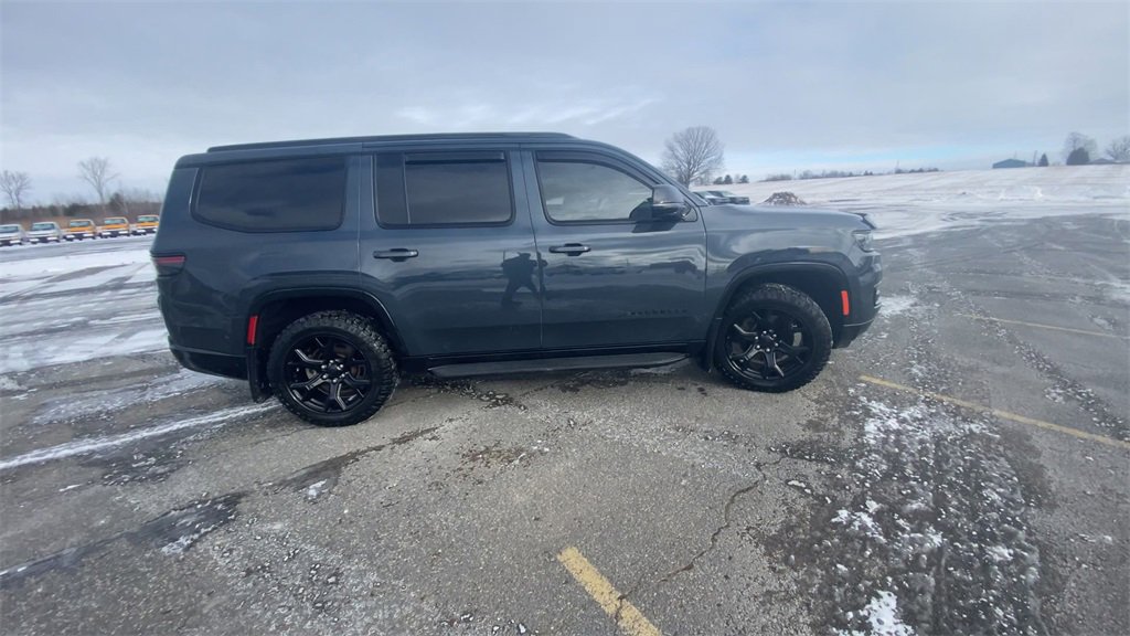 Used 2023 Jeep Wagoneer Series II image 9