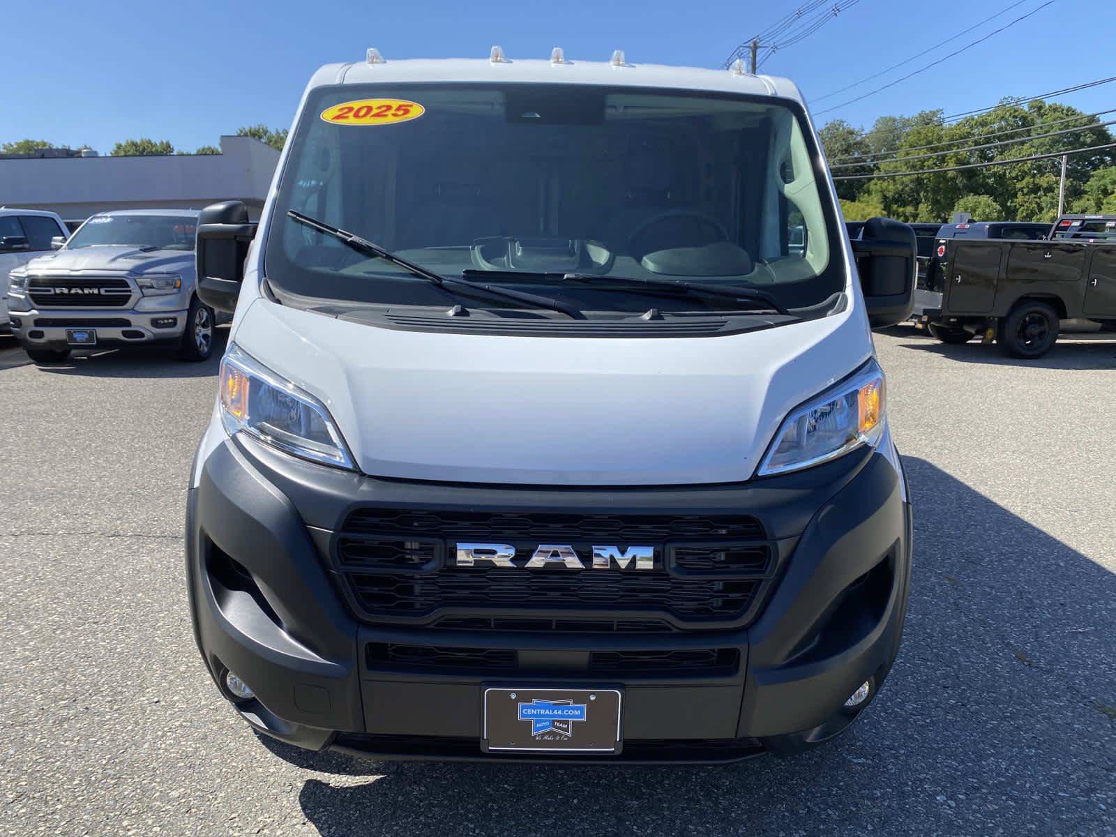 Used 2025 RAM ProMaster 1500 w/ Convenience Group FWD image 9