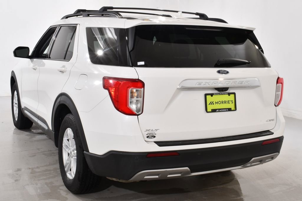 Used 2021 Ford Explorer XLT w/ Equipment Group 202A AWD/4WD image 14
