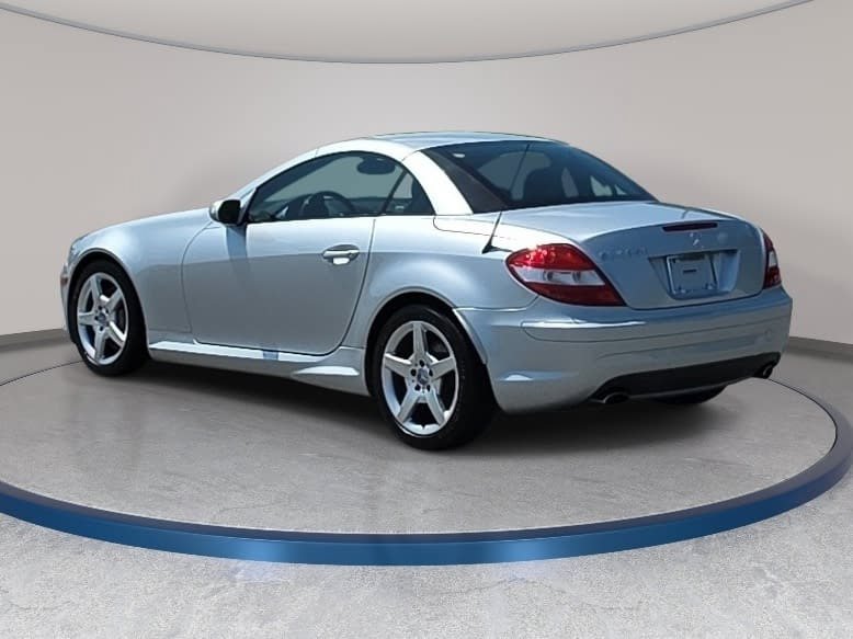 Used 2005 Mercedes-Benz SLK 350 image 7