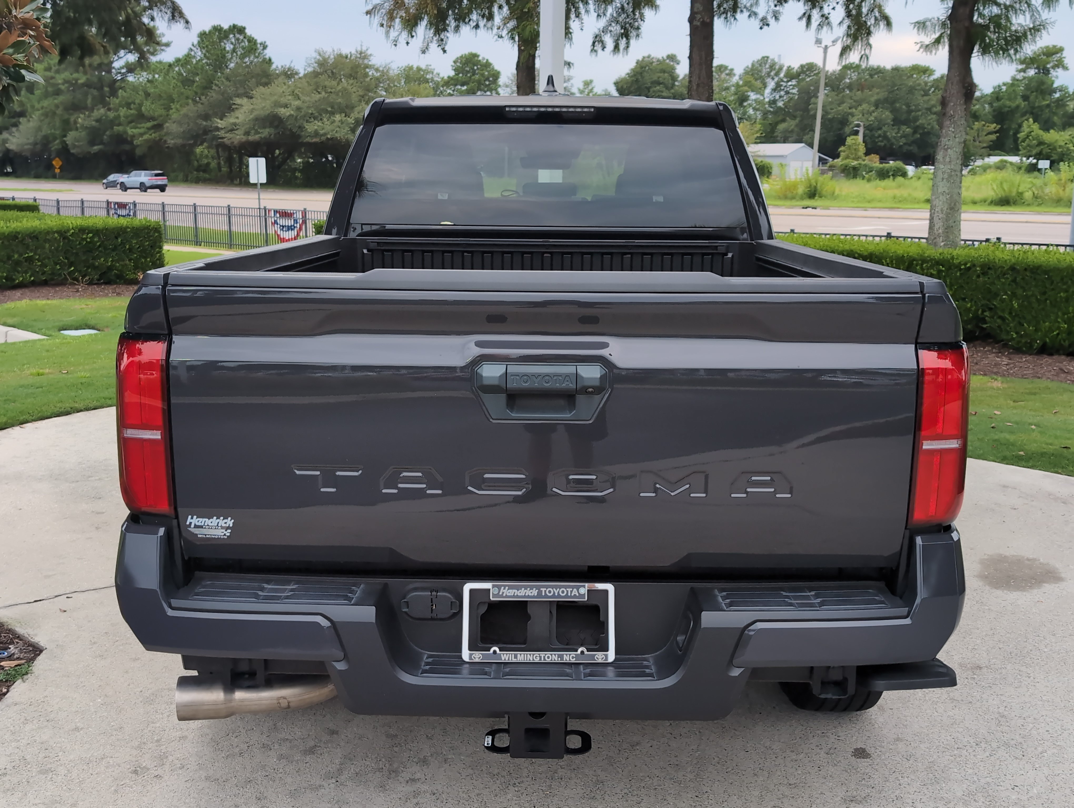 Certified 2024 Toyota Tacoma SR5 RWD image 9