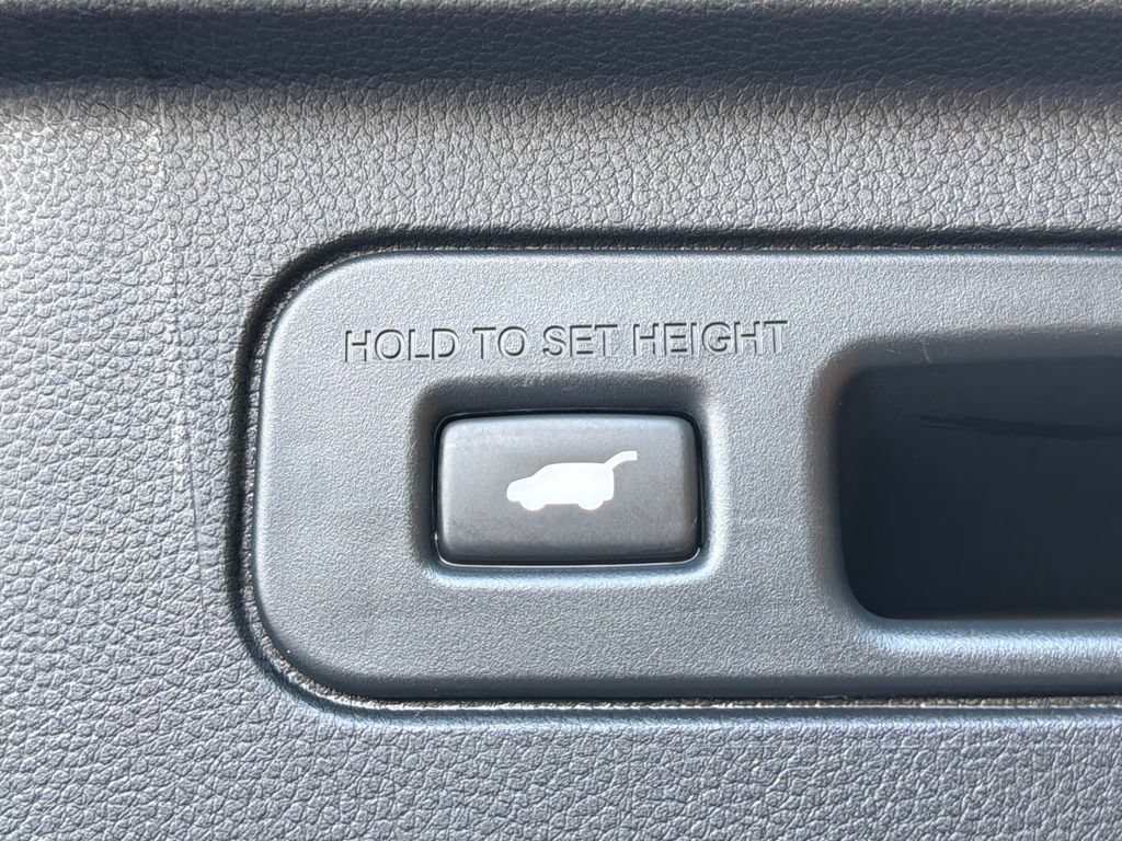 Used 2024 Honda Pilot Elite image 37