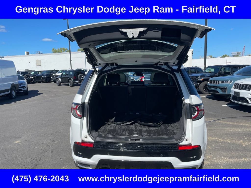 Used 2019 Land Rover Discovery Sport HSE AWD/4WD image 32