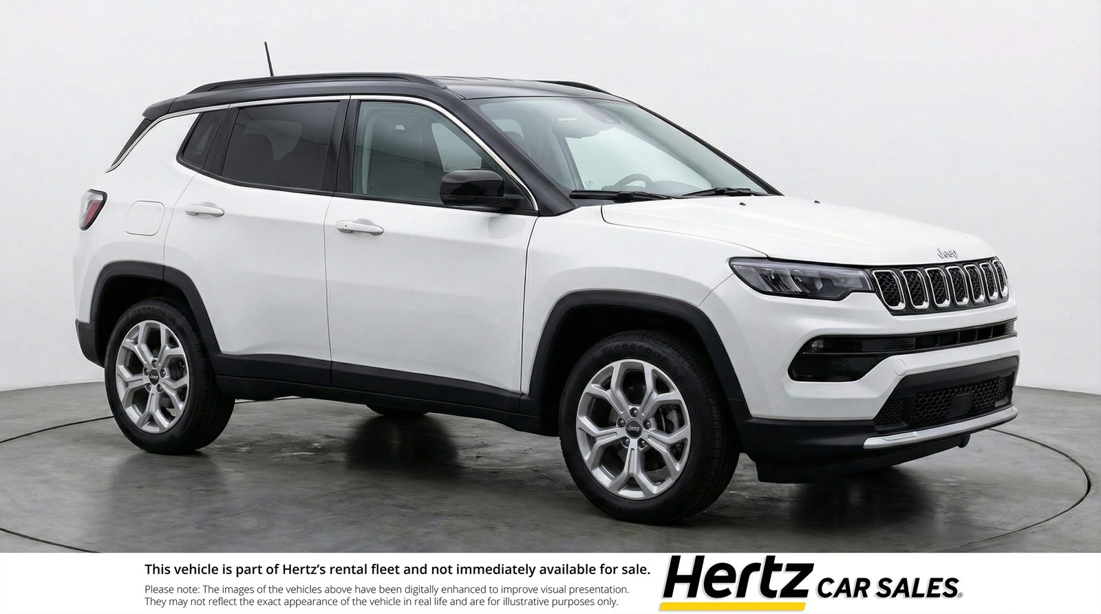 Used 2025 Jeep Compass Latitude image 1