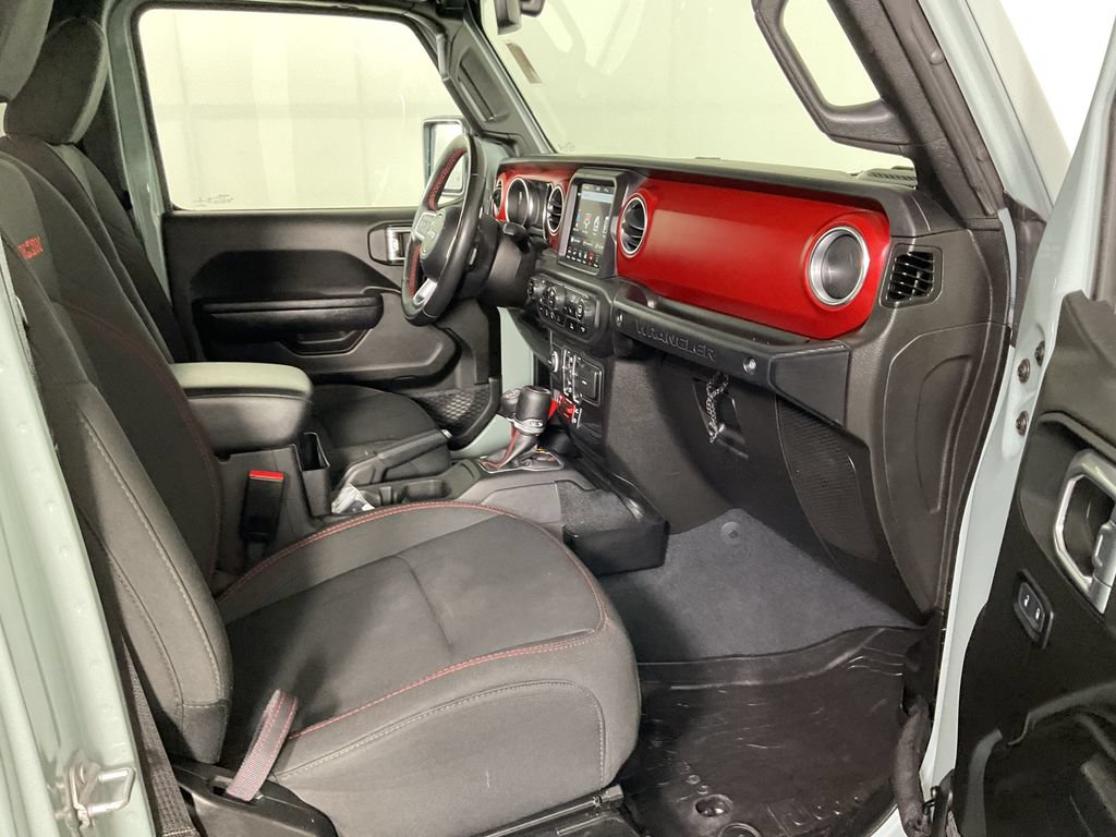 Used 2023 Jeep Wrangler Unlimited Rubicon w/ Cold Weather Group AWD/4WD image 24
