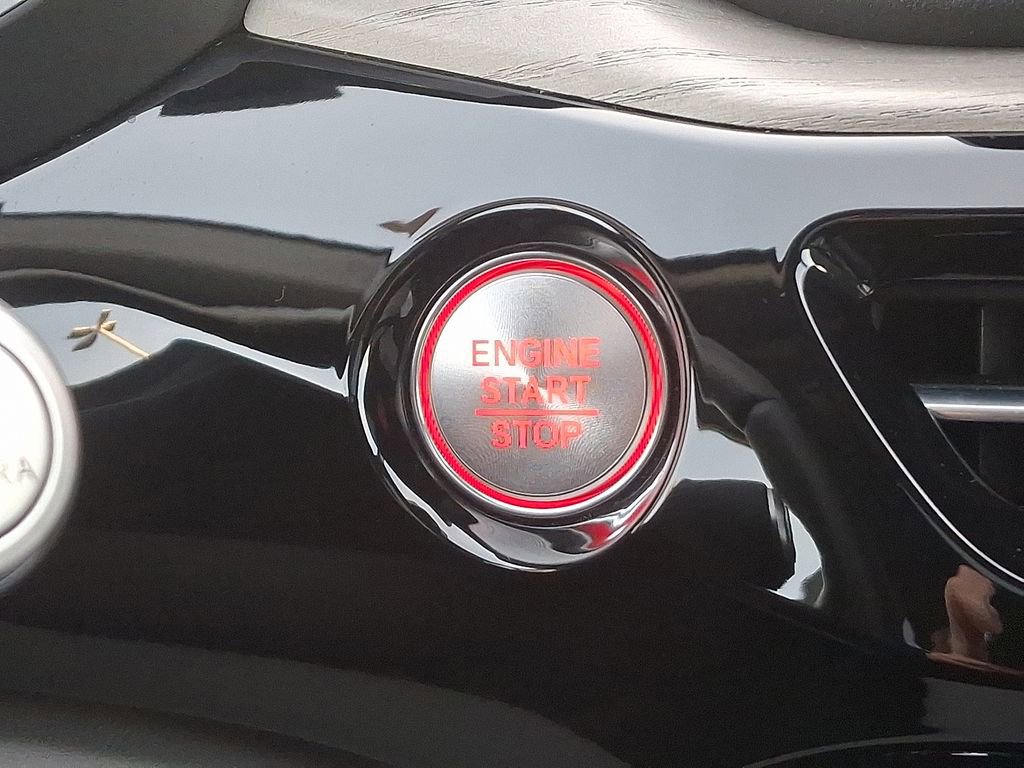 Used 2025 Acura MDX w/ Advance Package image 25