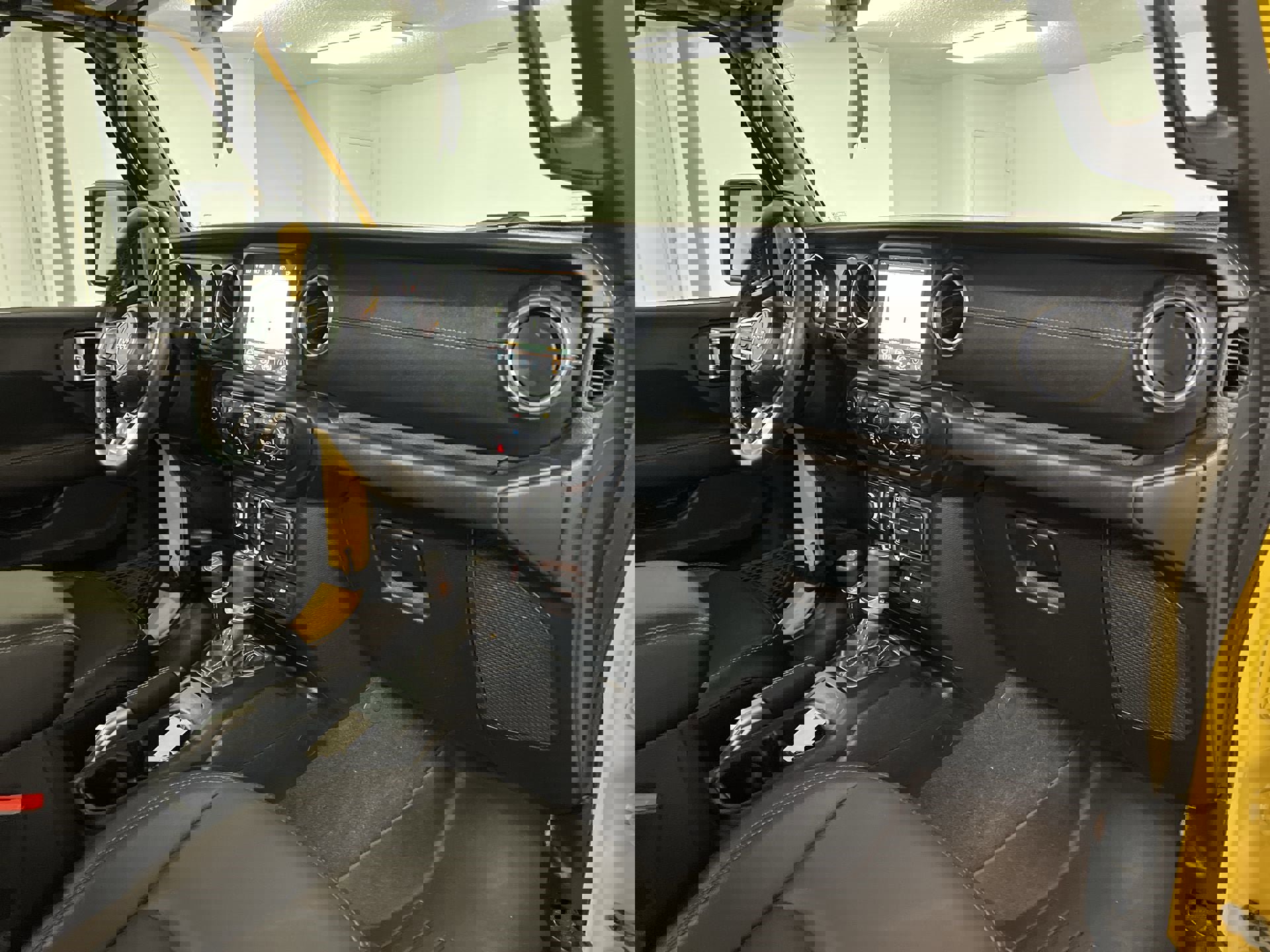 Used 2019 Jeep Wrangler Unlimited Sahara image 64