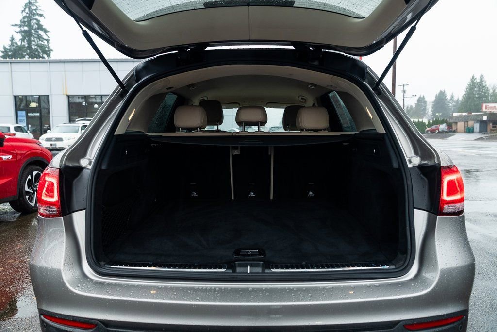 Used 2021 Mercedes-Benz GLC 300 4MATIC image 7