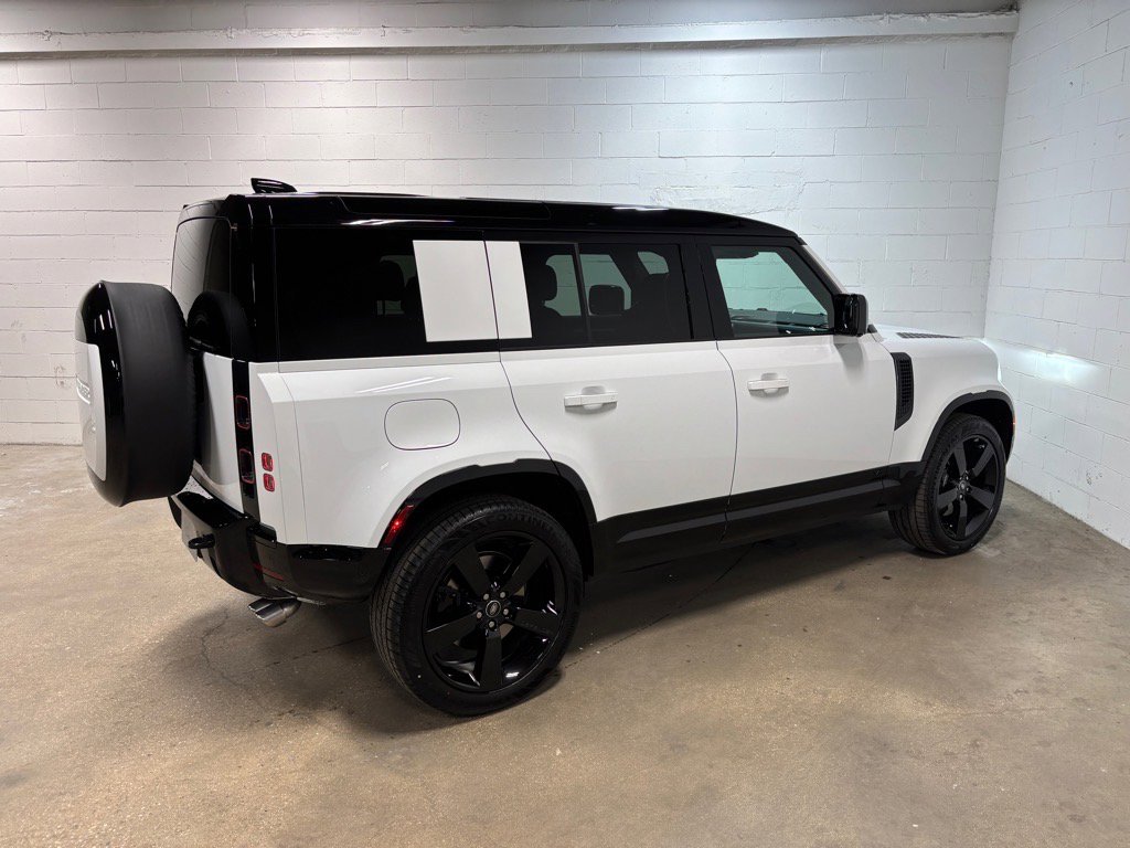 New 2025 Land Rover Defender 110 V8 image 6