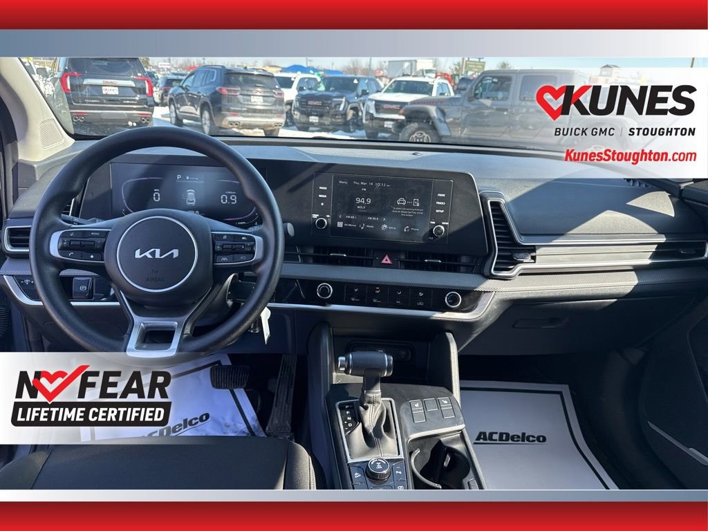 Used 2025 Kia Sportage LX image 38