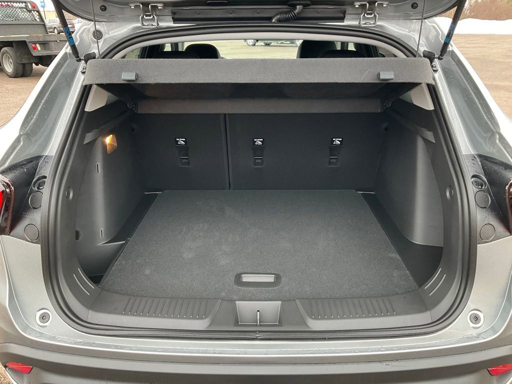New 2026 Chevrolet Trax LT FWD image 23