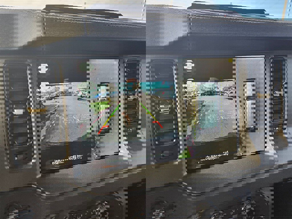 New 2025 Ford Bronco Badlands image 14