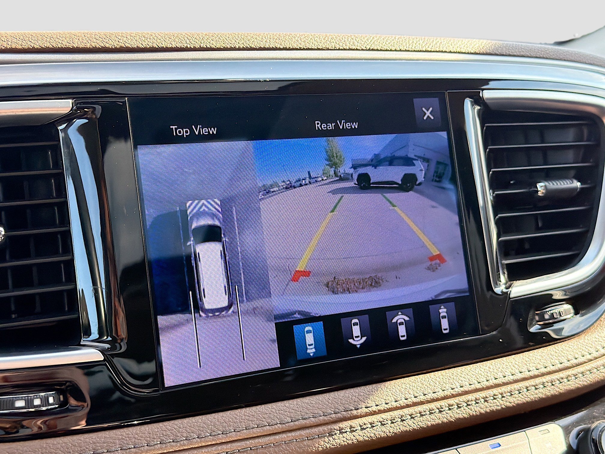 Used 2017 Chrysler Pacifica Limited w/ Advanced Safetytec Group FWD image 20