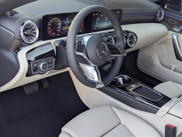 Used 2026 Mercedes-Benz CLA 250 image 3