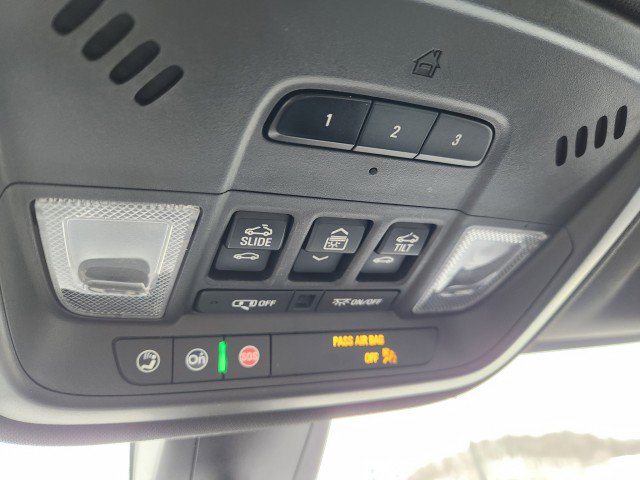 Used 2022 Chevrolet Traverse Premier w/ Redline Edition image 53