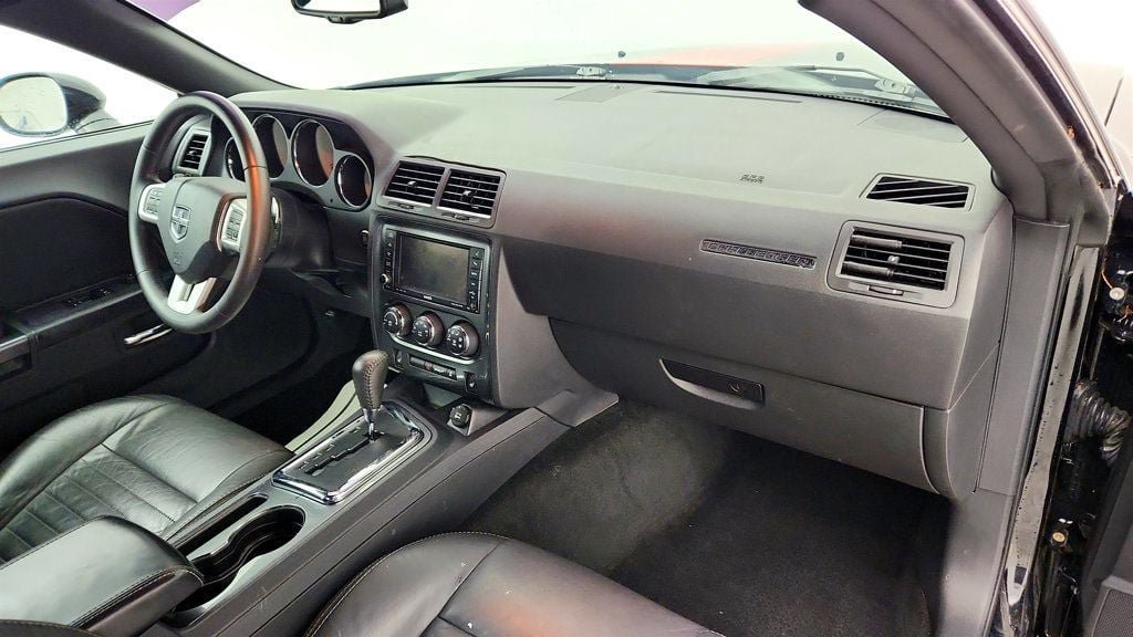 Used 2013 Dodge Challenger SXT RWD image 24