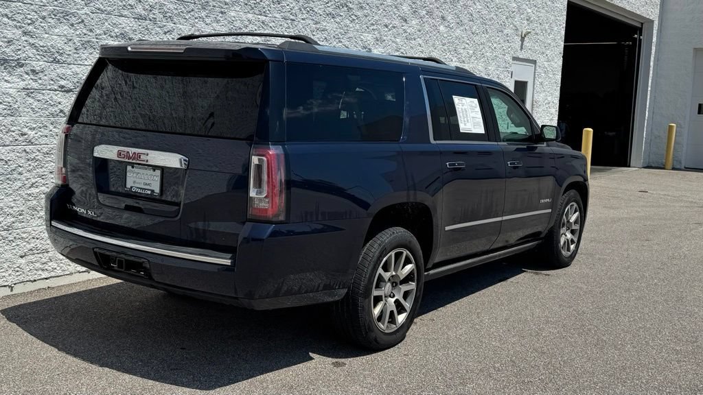 Used 2018 GMC Yukon XL Denali w/ Open Road Package AWD/4WD image 3