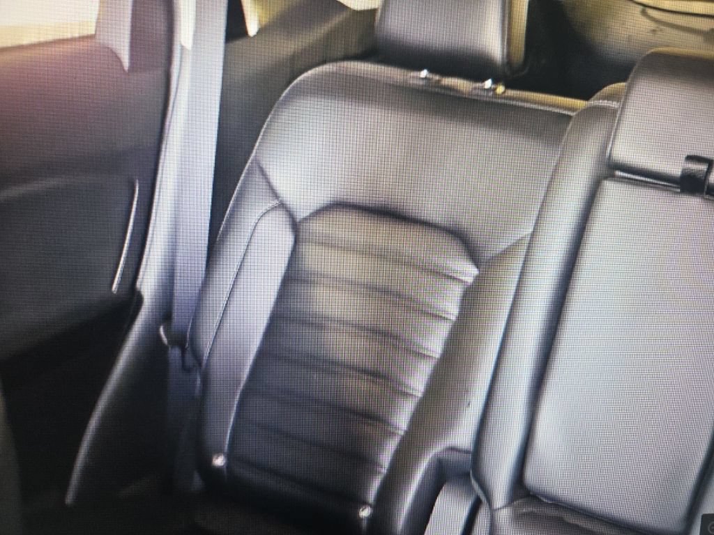 Used 2020 Ford Edge SEL AWD/4WD image 12