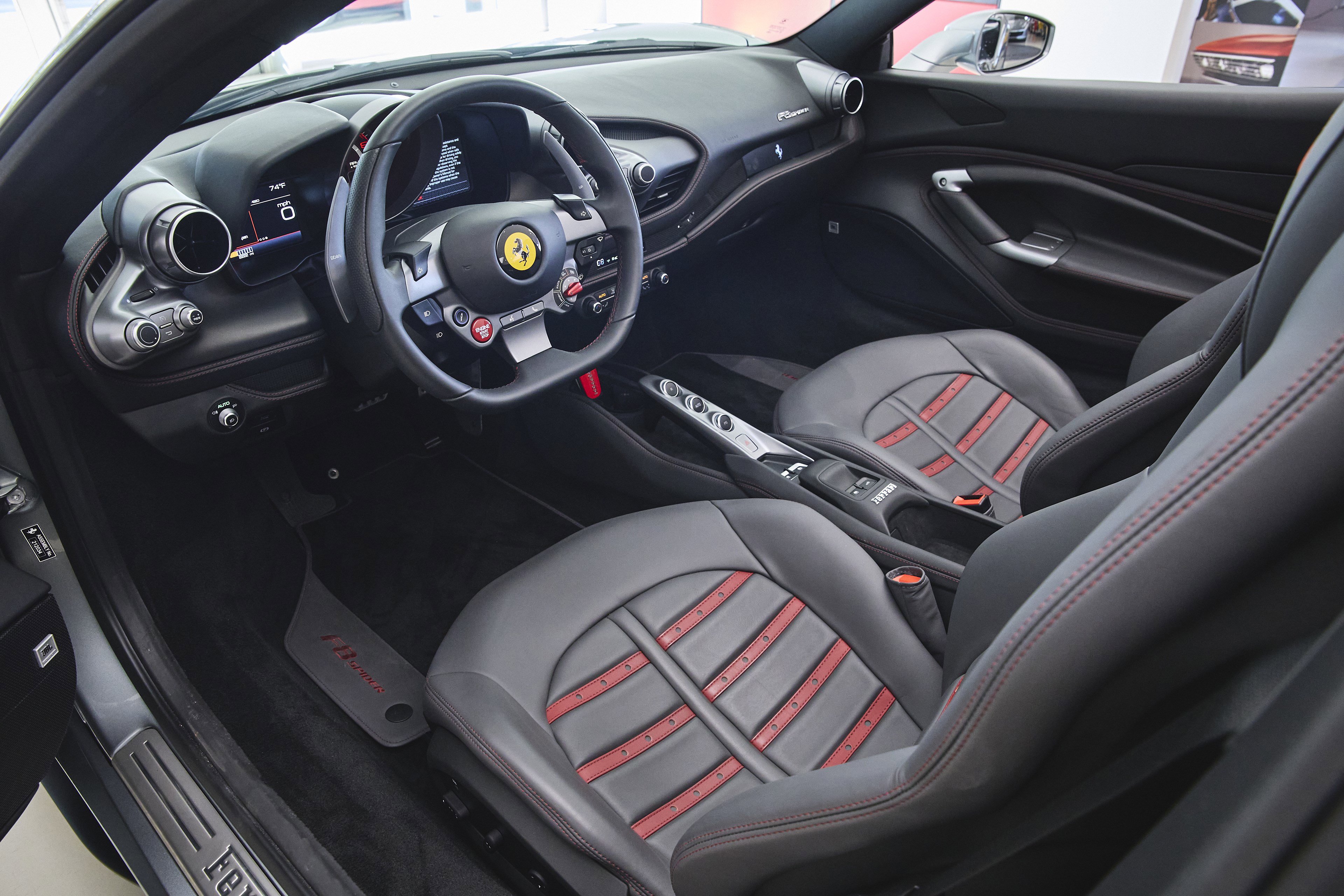 Used 2023 Ferrari F8 Tributo image 45