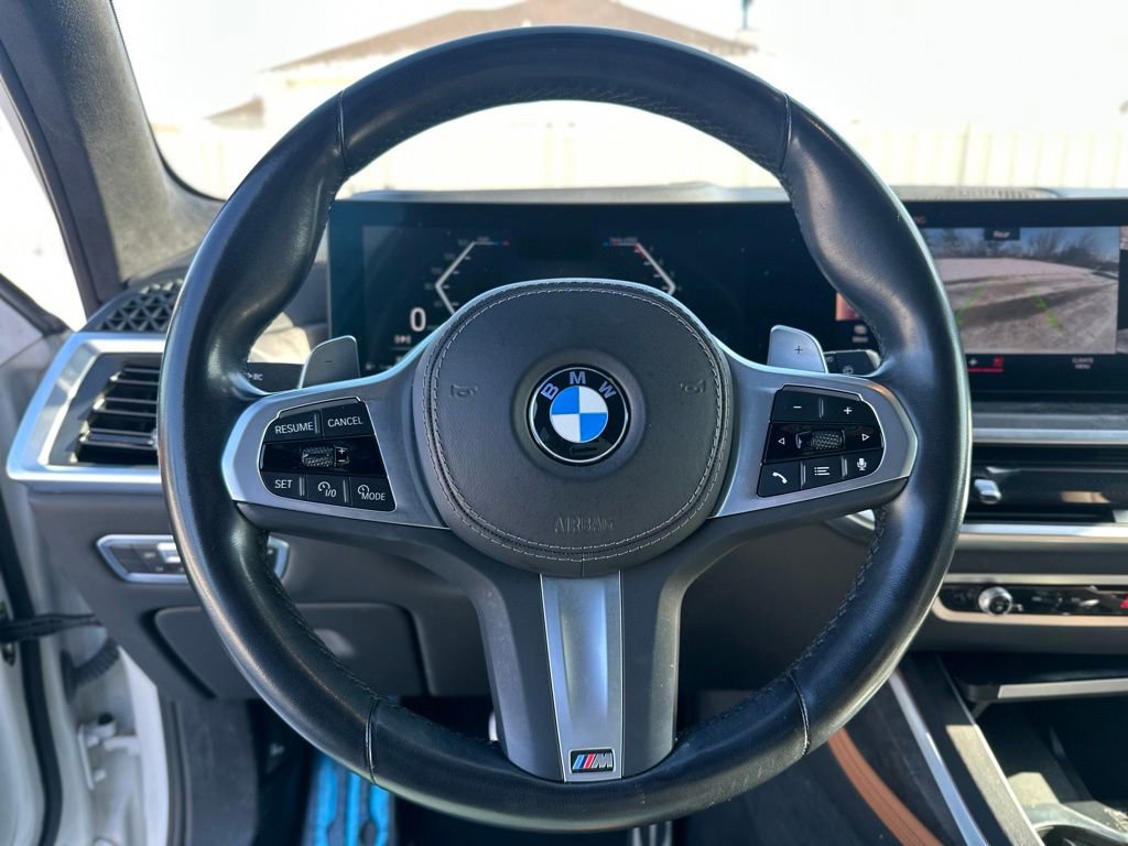Used 2023 BMW X7 xDrive40i w/ M Sport Package image 32