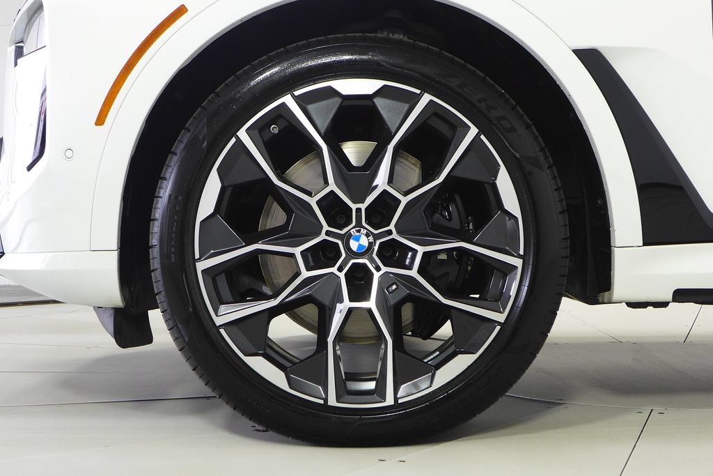 Used 2024 BMW X7 M60i w/ Executive Package AWD/4WD image 5