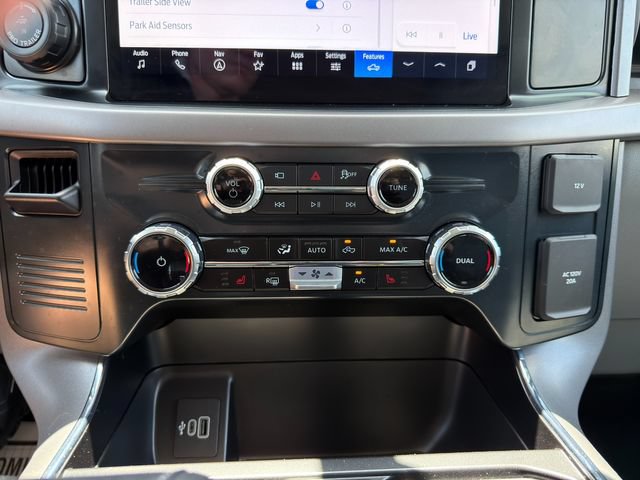 Used 2025 Ford F150 Lightning XLT AWD/4WD image 39
