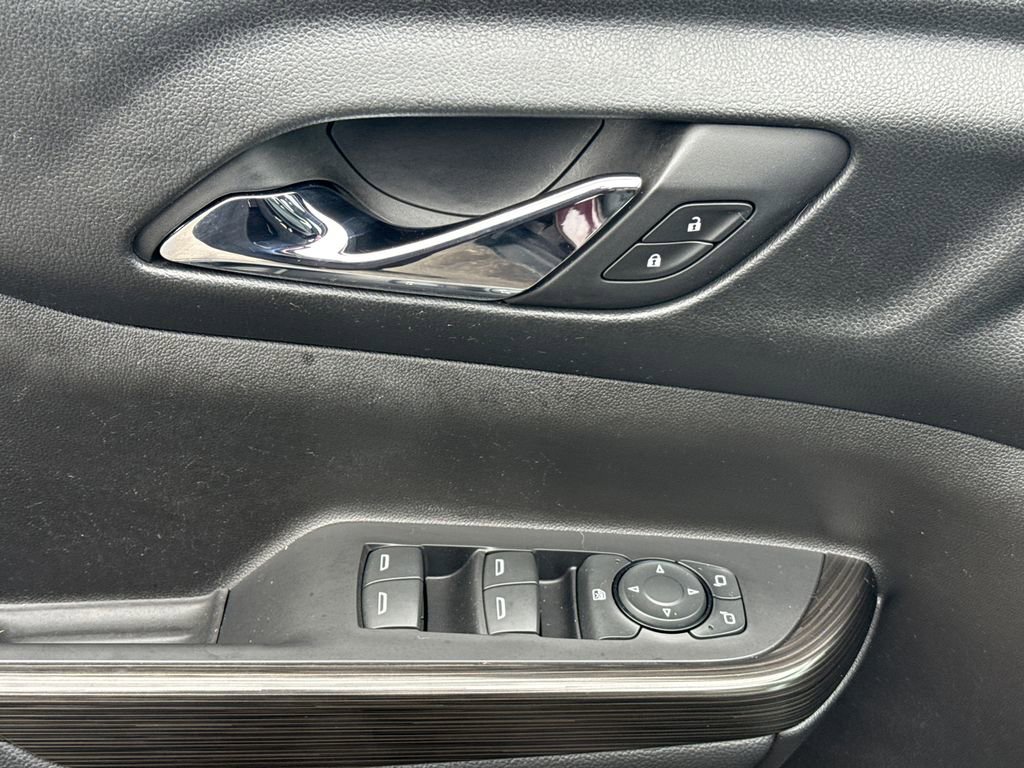 Used 2017 GMC Acadia SLT image 16