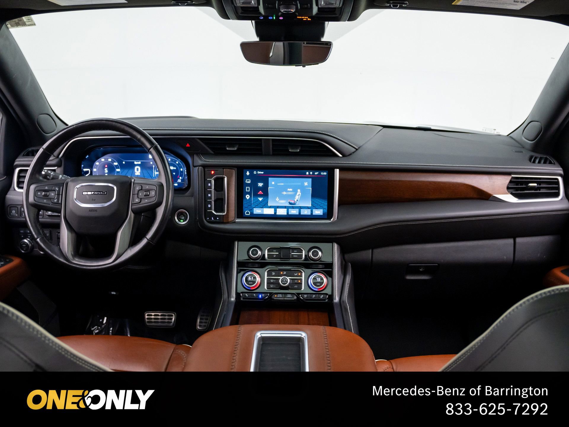 Used 2023 GMC Yukon XL Denali Ultimate AWD/4WD image 10