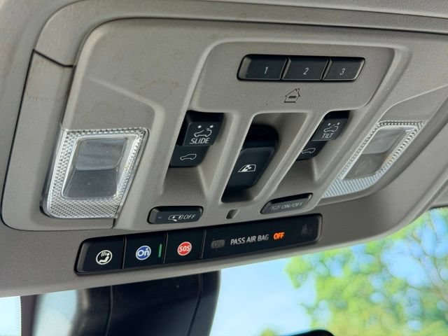 Used 2021 Chevrolet Silverado 1500 LTZ w/ LTZ Premium Package AWD/4WD image 19