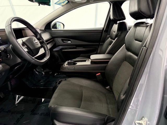 Used 2024 Nissan Ariya FWD image 12