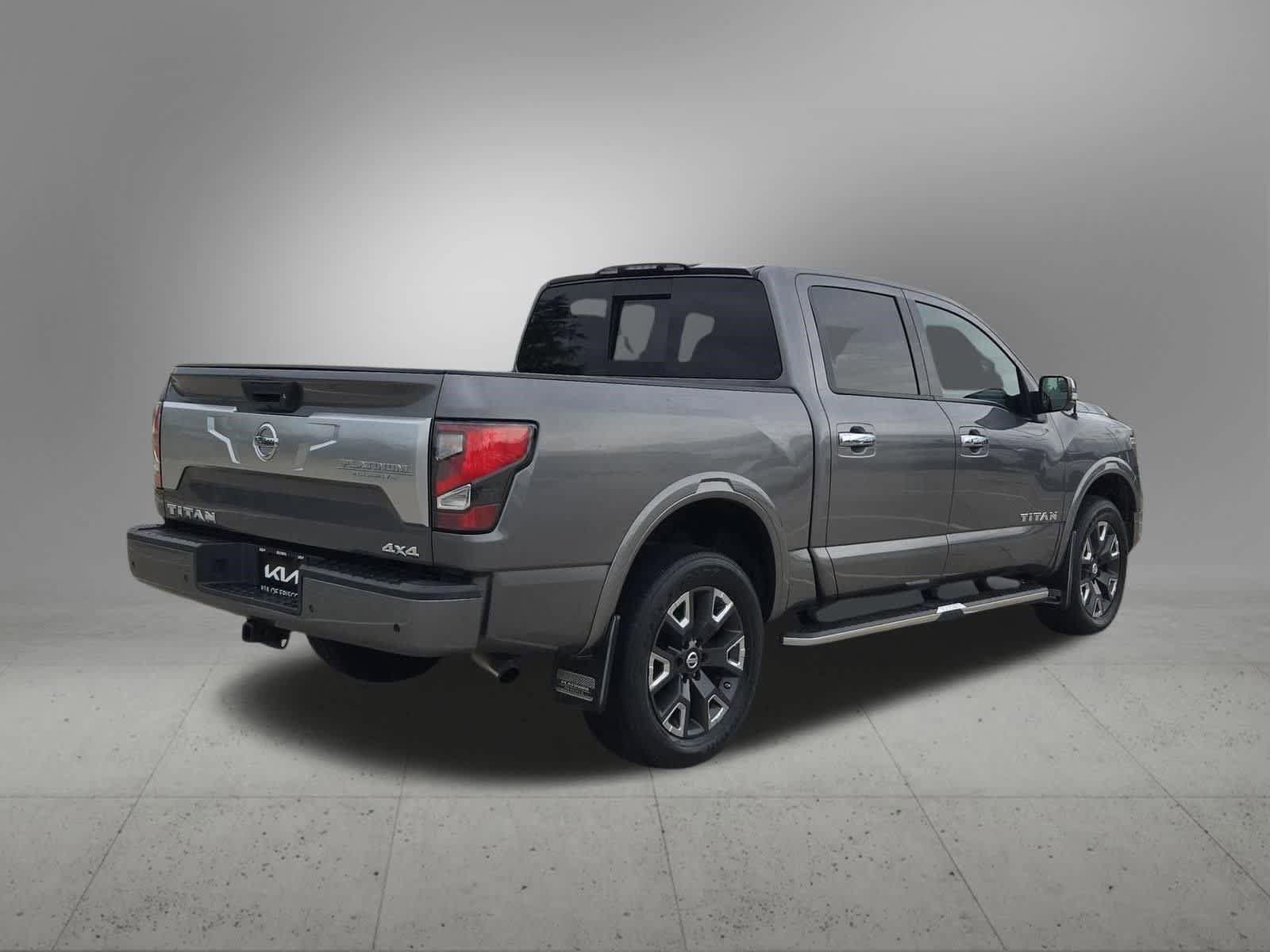 Used 2021 Nissan Titan Platinum Reserve AWD/4WD image 6