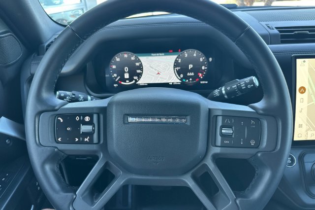 Certified 2026 Land Rover Defender 110 X-Dynamic SE AWD/4WD image 23