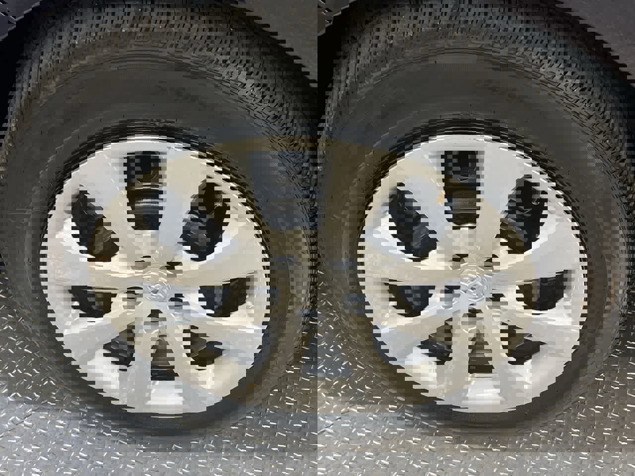 Used 2024 Toyota Corolla LE image 10