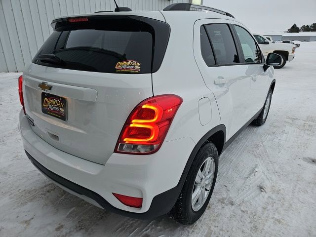 Certified 2022 Chevrolet Trax LT w/ LT Convenience Package image 5
